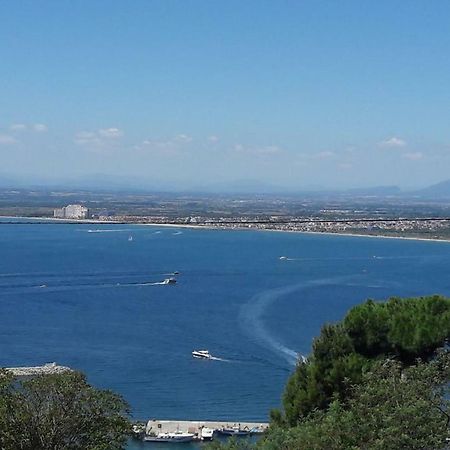 Apartamento Con Terraza Y Vistas Al Mar Roses Eksteriør bilde